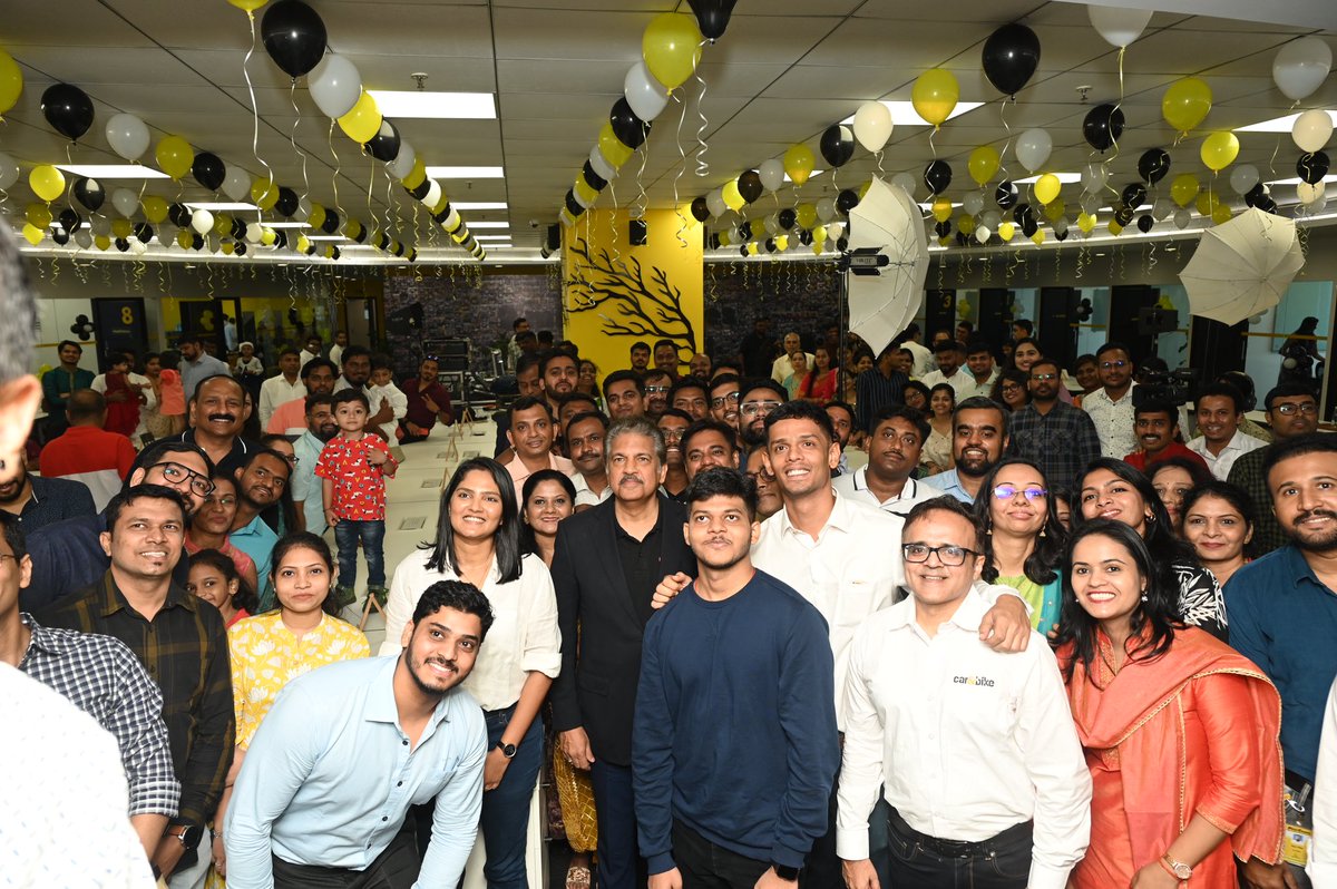 ashutosh9315's tweet photo. Oct 2nd is Mahindra Group’s Founders’ Day, and it was our privilege to welcome the one and only @anandmahindra as the Chief Guest on this occasion! His infectious optimism, disarming wit &amp; charismatic presence made the day memorable! What a day it was!! https://t.co/nnTQZdbDyS