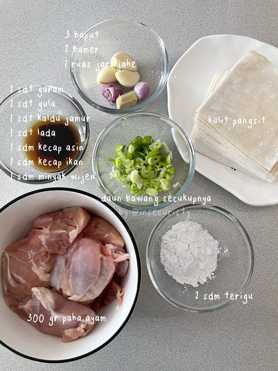 insecuristy's tweet photo. pertama-tama siapin semua bahan di bawah, sudah aku tulis lengkap beserta takarannya. 👇🏻

bawang dan jahe dichopper, kalau sudah baru chopper ayam. ini dichopper secara terpisah emang biar semuanya rata ya, ngga ada bagian yg terlewat.

🛒 chopper https://t.co/7U2rJM5Cor https://t.co/MZ1hfAkjiQ