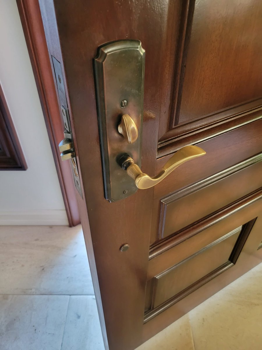 CoastalLocksmit's tweet photo. Just upgraded a client’s home security with a fresh lock change! 🏠 Remember, safety first.
Need a locksmith you can trust? Call us today! 949-900-9015✅
#locksmith #SecureHome #locksmithservices #orangecounty #oclockdmiyh #locksmithnearme #mobilelocksmith #locallocksmith https://t.co/hdXxrXf73m