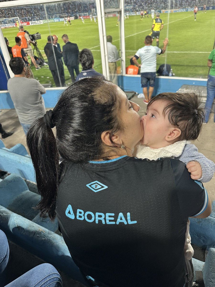 25Litocat's tweet photo. Siempre se vuelve al lugar donde sos feliz ! 
@ATOficial 
Estaremos donde quieras estar !! 
De corazón sin igual !! https://t.co/Jbxid3A4Ah