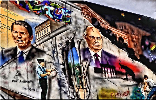 Ich wünsche den meisten Menschen einen entspannten Tag der Deutschen Einheit ! 🇩🇪 🤝

#tdeHH23 #TDE2023 #Feiertag #TdDE #TagDerDeutschenEinheit