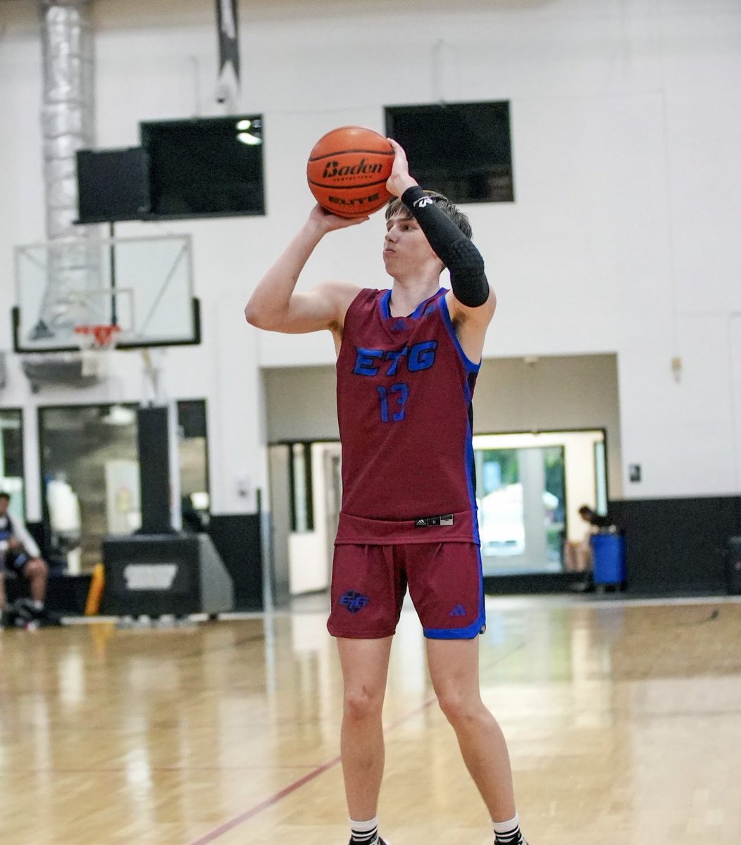 6-3 Neal Mosser (2024) @MNHS_Basketball has picked up an offer from Colorado State University Pueblo! @nealmosser @CSUPuebloMBB @3SSBCircuit #EverythingToGain