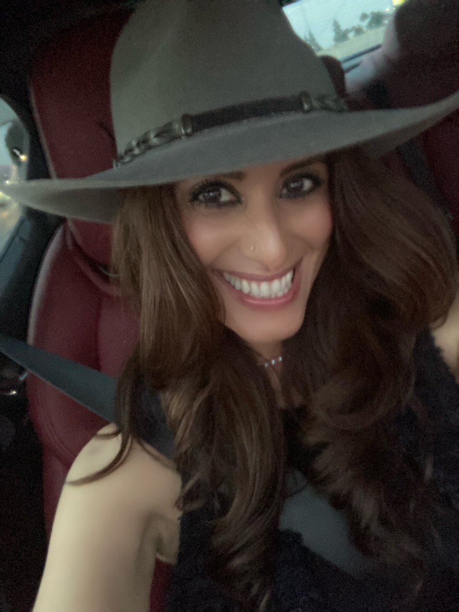 Elizabeth Meza tweet media