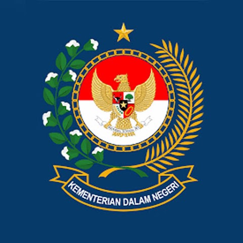 ekomersial's tweet photo. Starting 2024, Indonesia’s government will not print new #KTP card. Install Identitas Kependudukan Digital to get #ktpdigital. First of all, this must be done on Disdukcapil. Link to install Identitas Kependudukan Digital: https://t.co/vmEJMbW9cp https://t.co/fiXjiZm3wu