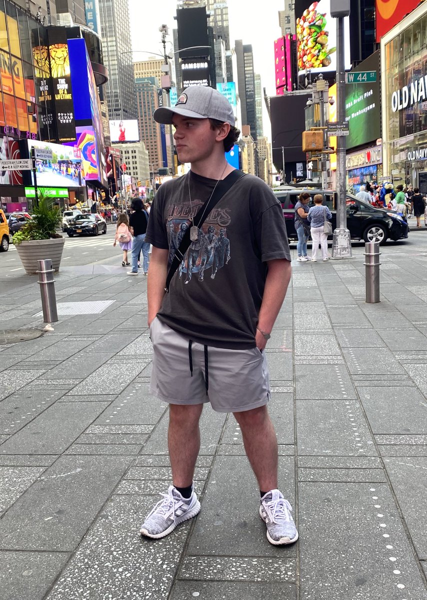 AKBear tweet media