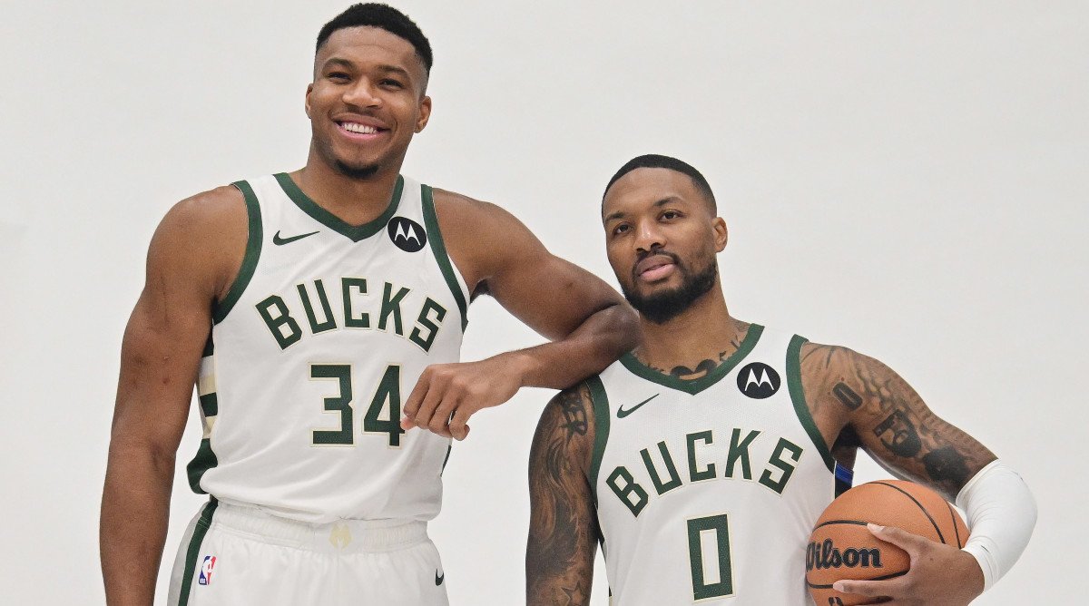 ClinicAllNBA's tweet photo. 🚨 NEW EPISODE 10/02/2023

🏀 Dame Time in Milwaukee!

🏀 Blazers' trade haul

🏀 Jrue to the Celtics

🏀 Who won the trade?

🎧: https://t.co/xye90IgAh0

PARLAYPLAY Promo: https://t.co/SI6wdP6pMJ

#RipCity #FearTheDeer #NBA #NBATwitter #Celtics https://t.co/egLRlO0YLh