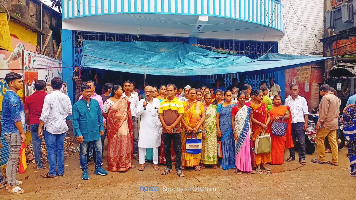 TOTONsm's tweet photo. বাংলার হকের টাকা ফেরৎ চাই।
কেন্দ্রীয় সরকারের বাংলার প্রতি বঞ্চনা ও ১০০ দিনের কাজ, আবাস যোজনা, গ্রাম সড়ক যোজনা সহ একাধিক প্রকল্পের এক লক্ষ পনেরো হাজার কোটি পাওনা টাকা অবিলম্বে আদায়ের দাবীতে
দিল্লিতে ধরনা'র সমর্থনে পথসভা, গোপালনগর ১আঞ্চলিক তৃণমূল কংগ্রেসের পক্ষ থেকে। https://t.co/MDTk792lVy