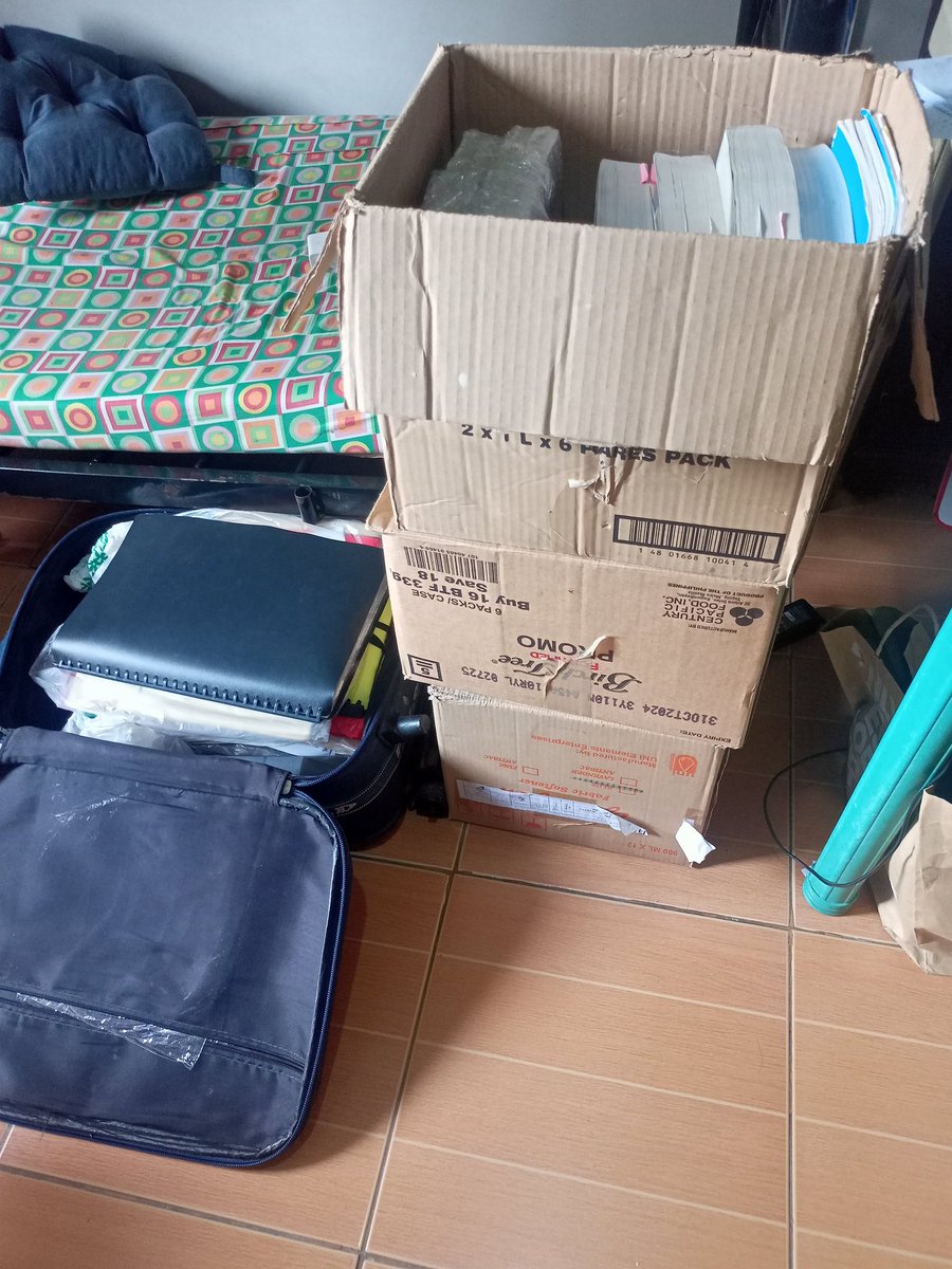 jrpgcpa's tweet photo. Undergrad books+ REO HOs + CPAR HOs. Will donate lahat pagkapasa kaya Lord sana last na ito 🙏✨ https://t.co/OQj3QqoE3G