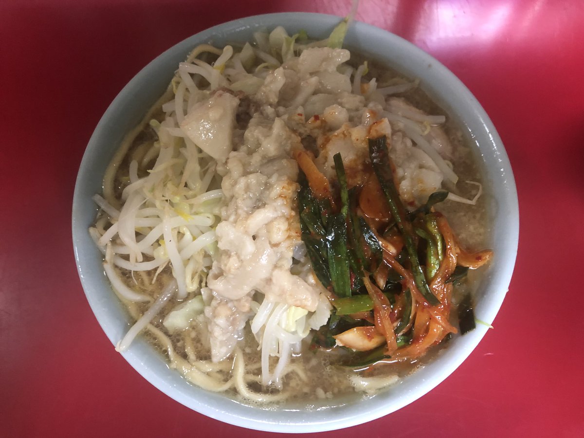 obiobi2021's tweet photo. 9/25
#ラーメン忘備録
33歳18杯目は #ラーメン二郎 #中山
ご馳走様でした🙏 https://t.co/GO1HOnnOSi