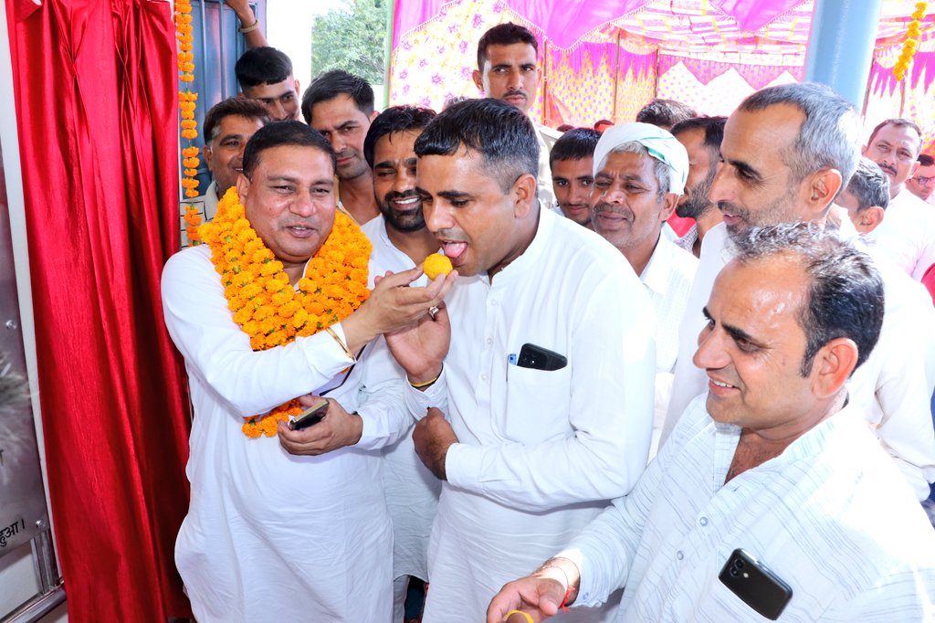 imramniwass's tweet photo. गांव - दबलैन में बने 01 करोड़ 40 लाख रुपए से बूस्टर का उद्घाटन करने का सौभाग्य प्राप्त हुआ।

अब आशा करता हूं कि पूरे गांव के पानी की समस्या का समाधान हो सकेगा।

#jind #sinser #narwana #water #पानी #नरवाना https://t.co/f7pxMl3fyh