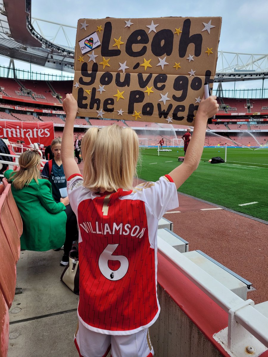 CWhiting21's tweet photo. @haggerspaggers @haggerspaggers ⚽️❤️ https://t.co/m2SqfEocHw