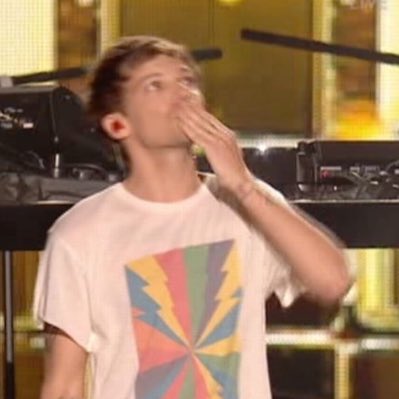 ellas_smiles's tweet photo. @harrysheadline :) https://t.co/X679NkWf4y