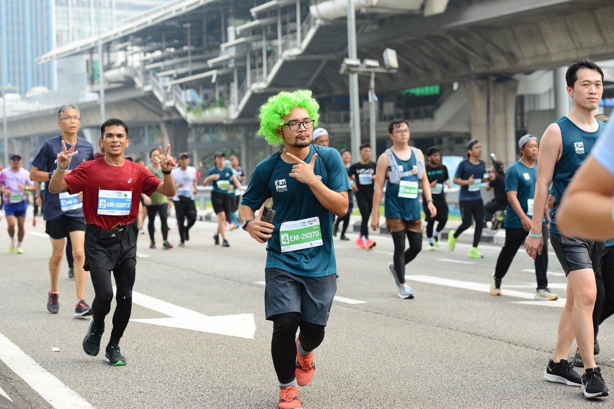 steventsh's tweet photo. 1 OCT 2023 - #SCKLM participants running in unique costumes. https://t.co/cmEKlQmvW7