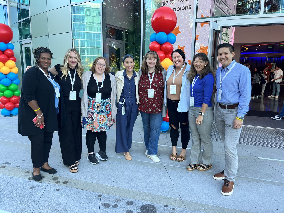 I had to come all the way to California to connect with these incredible #GoogleChampions from Illinois! I am excited to keep the conversations going long after this event is over. And that’s what it’s all about. Connect, share, learn, grow.