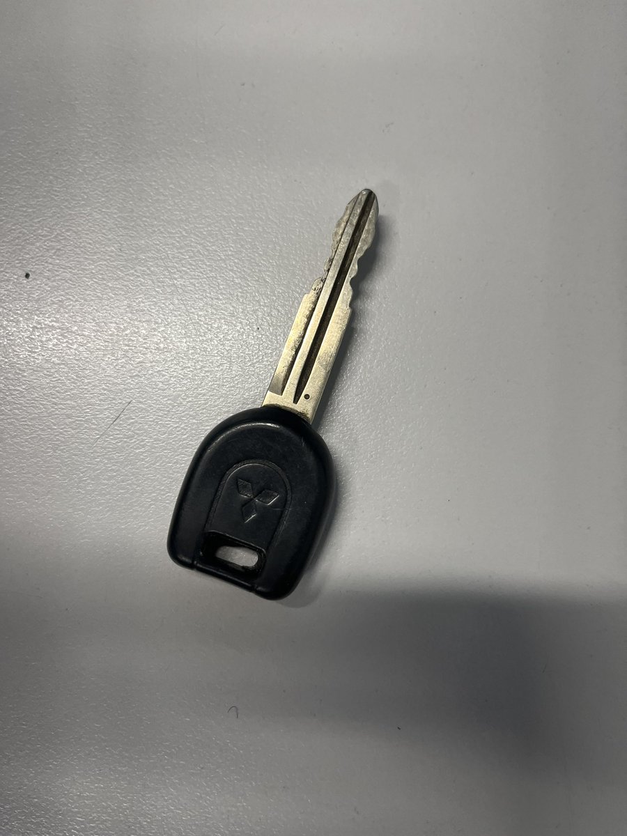Is this your key? 

It was handed into Collie Police Station today and found in Collie. 

Please come to the police station with proof of ownership.

Reference 031023 1320 16373