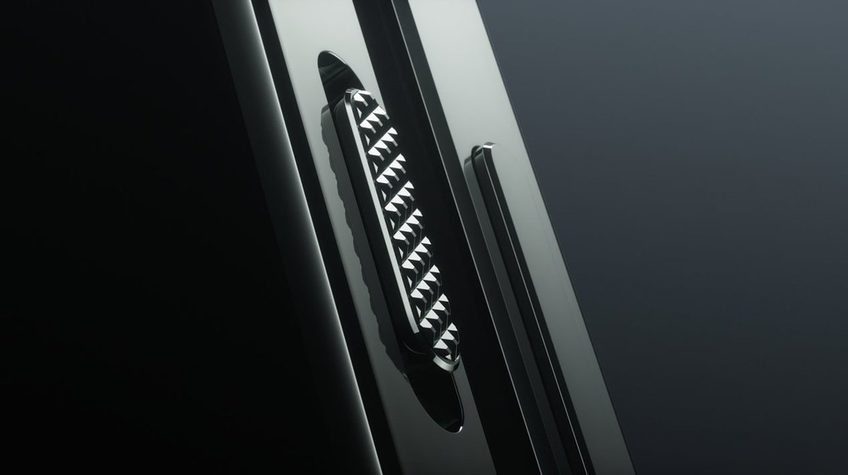 amitbhawani's tweet photo. #OnePlusOpen Official Look!
I just received an update from @petelau!
Pete Confirms: #OnePlus and #OPPO to Simultaneously Release the Same Foldable Smartphone
The alert slider ✅
600 Patents ✅
35 patents specific to #OnePlusFoldable ✅
Guess the Price! https://t.co/aQ5B7r9W1s
