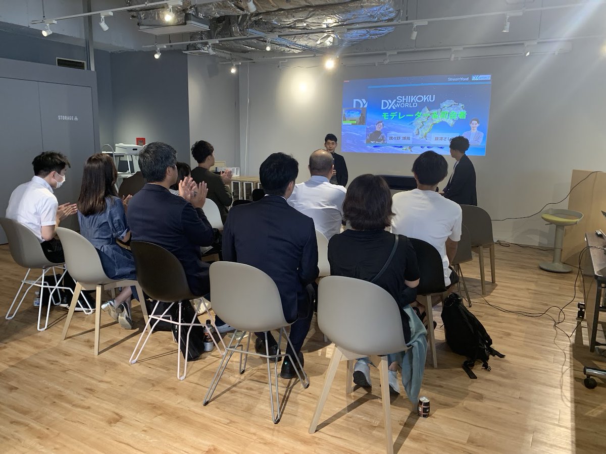 Vmaplus_EN's tweet photo. 🎉SHIKOKU #DXWORLD 🎉
300 people visited the venue over the course of three days.
"DX WORLD," which accelerates digital transformation through #Web3 and regional revitalization, is an event that disseminates information about technological innovations. #metaverse #DXWORLD https://t.co/67GpGDNJIQ