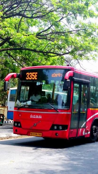 Tweet 3: 💡 Innovation has been the cornerstone of BMTC's journey. They introduced India's first AC bus service in 2005, setting the standard for comfort in public transport. ❄️🚌 #ACBuses #Bangalore