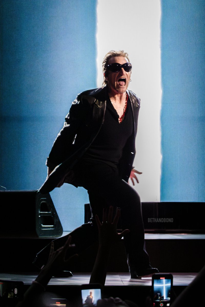 bethandbono's tweet photo. A mouth as big as his ego. I love screamy Bono.

#U2UVSphere September 30, 2023

Please credit when re-posting. https://t.co/KFIcEF0F0k
