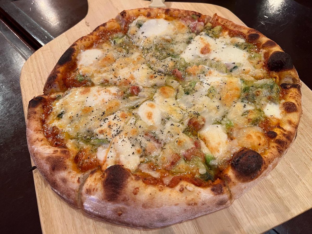 東京都福生市にある #ピッツァカフェやまねこ で #アボガドサルサ の #ピザ をいただきました。🫶
今は、金土日のみ営業してます。🍕
instagram.com/p/Cx7NqsdSiqY/…
#PizzeriaYamaneko
#やまねこ
#Yamaneko
#Pizza
#ピッツァ
#AvocadoSalsa
#AvocadoSalsaPizza
#ピザパトロール
#美味しいもん
#oi4mon