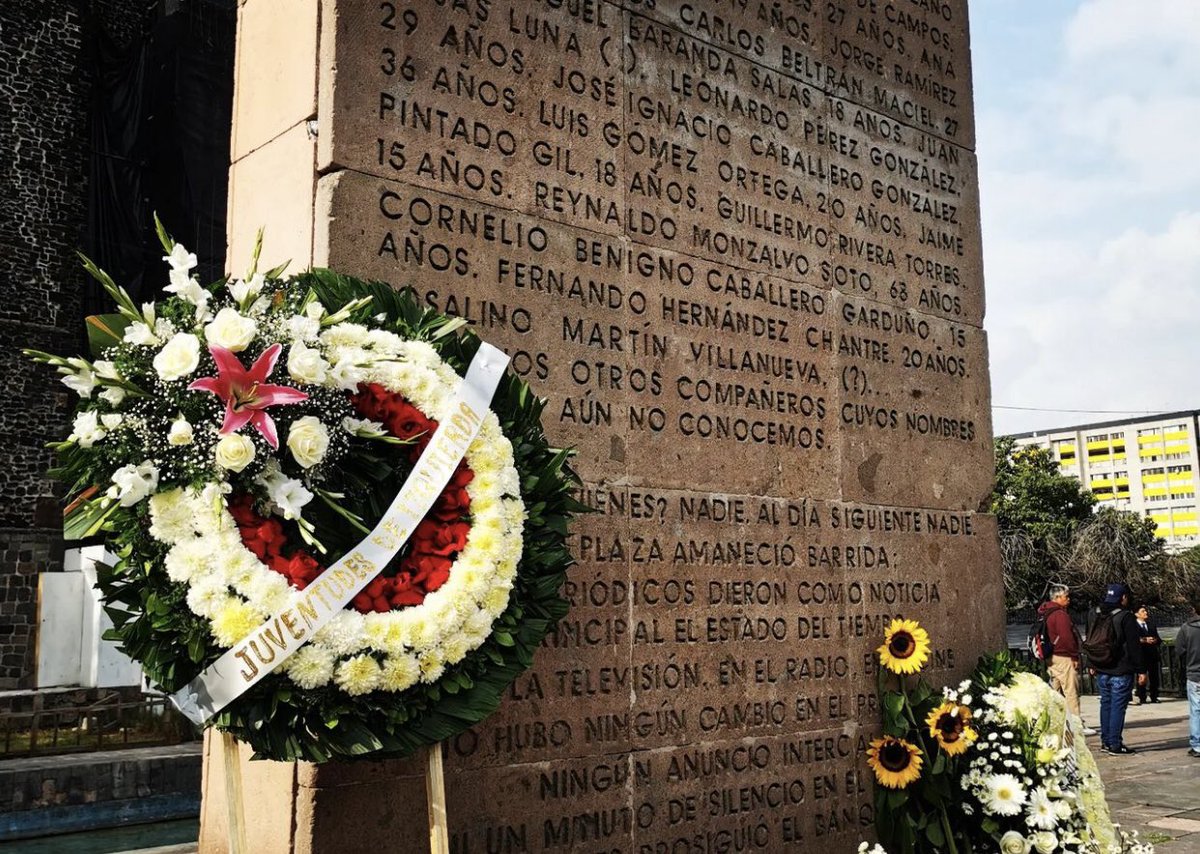 JIZ_Mexico's tweet photo. “Siempre en nuestra memoria, siempre en nuestro corazón”, @karlitajakobo
#2deOCTde2023 #2deOctubre #2deOct #2DeOctubreNoSeOlvida #NiPerdónNiOlvido #Tlatelolco68 #TlatelolcoNoSeOlvida #PlazaDeLasTresCulturas https://t.co/IpzYLECjIQ