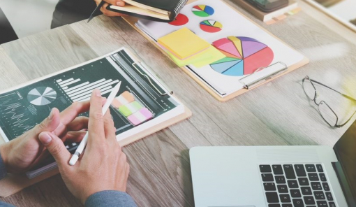 Pk-yritys, näin teet isompia kehitysloikkia ja aloitat sekä vauhditat vientiä! Ilmoittaudu mukaan webinaariin ke 1.11. klo 13-15. Yhteistyössä <a href="/TechFinland/">Teknologiateollisuus</a> kanssa.

Lue lisää ja ilmoittaudu 👉: rb.gy/bgj6a