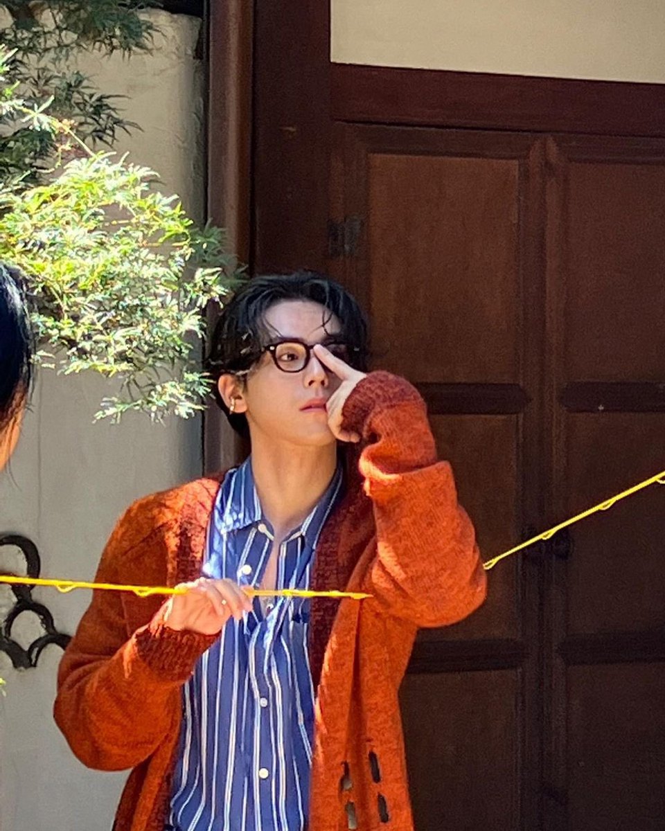 dohoon_worry's tweet photo. 기다려집니다.ᐟ

#김도훈 #채원빈 #고백공격 #kimdohoon #chaewonbin #confessionattack ·⁺ ⊹ ♡̷̷̷ᩚ https://t.co/4AoyzRlqGF