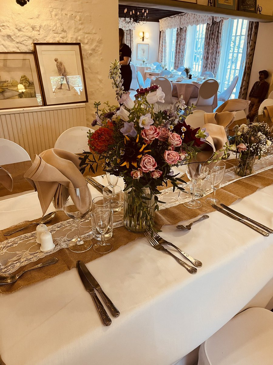 Inglenook Hotel tweet media