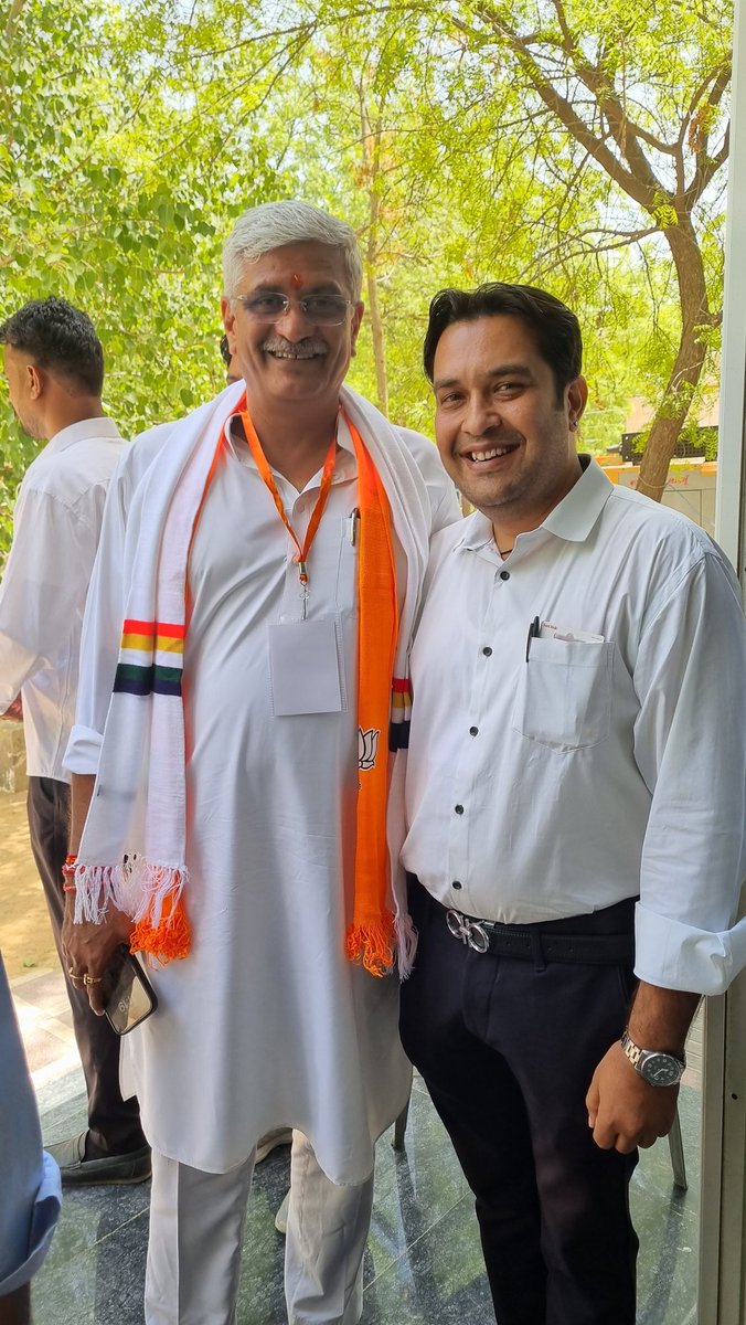 rsoni76r's tweet photo. परम आदरणीय केन्द्रीय जल शक्ति मंत्री श्री गजेंद्र सिंह शेखावत जी को जन्मदिवस की हार्दिक शुभकामनाएं । https://t.co/3eyHKoAE0H