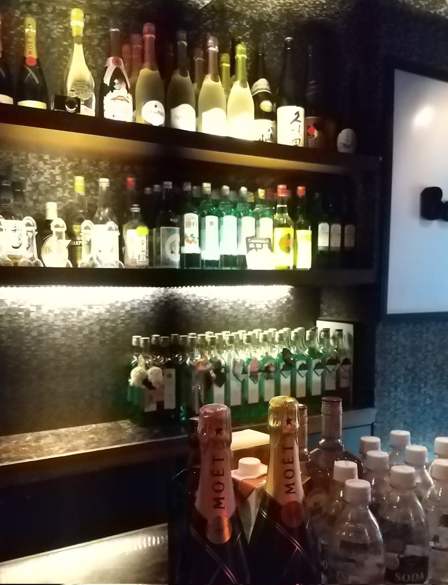 ebiRider21's tweet photo. こんな昼間っからBarに来てます🍸️
飲んでませんよ💦
仕事です😆
#津田沼
#MixBar
#BeroBero https://t.co/TVCEcuKFYm
