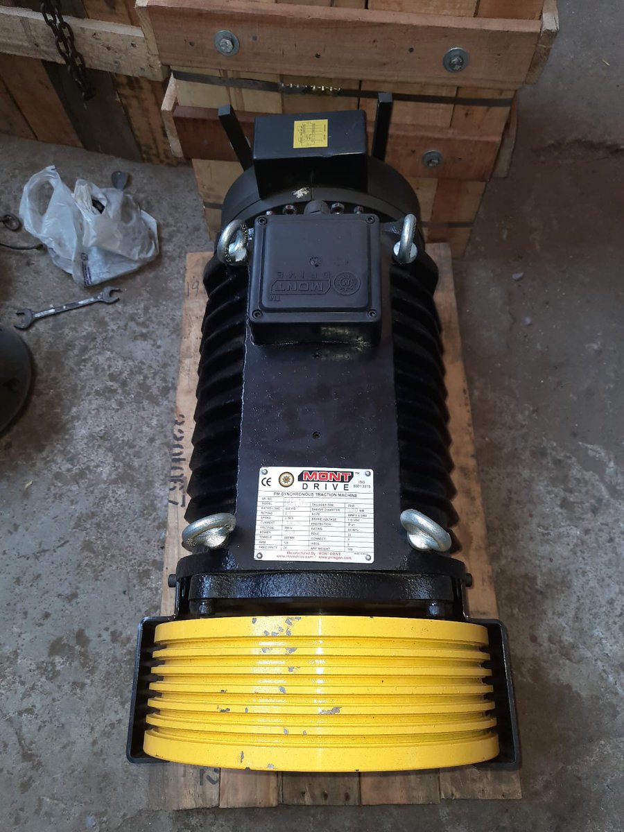 JDEngineeringW4's tweet image. This 10 Passenger Elevator Traction Machine will be fully packed in a wooden box and then this will be dispatched. 
Website:-
montdrive.com
pmsgen.com
Contact:- sales@pmsgen.com
+919582345931, +919999467601
#elevatormachine #tractionmachine #machine