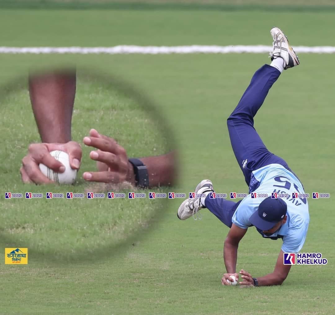 007Binayak's tweet photo. @cricketaakash What do you thik on this ? Bhurtel caught by Khan. https://t.co/8o1kMg53to