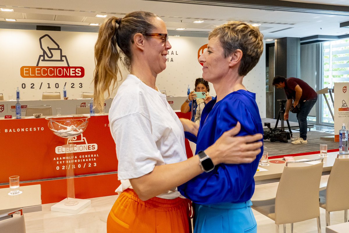 La primera jugadora española en entrar en el “Hall of Fame” de FIBA y la primera mujer presidenta en la historia de la FEB.

Pioneras 💜.