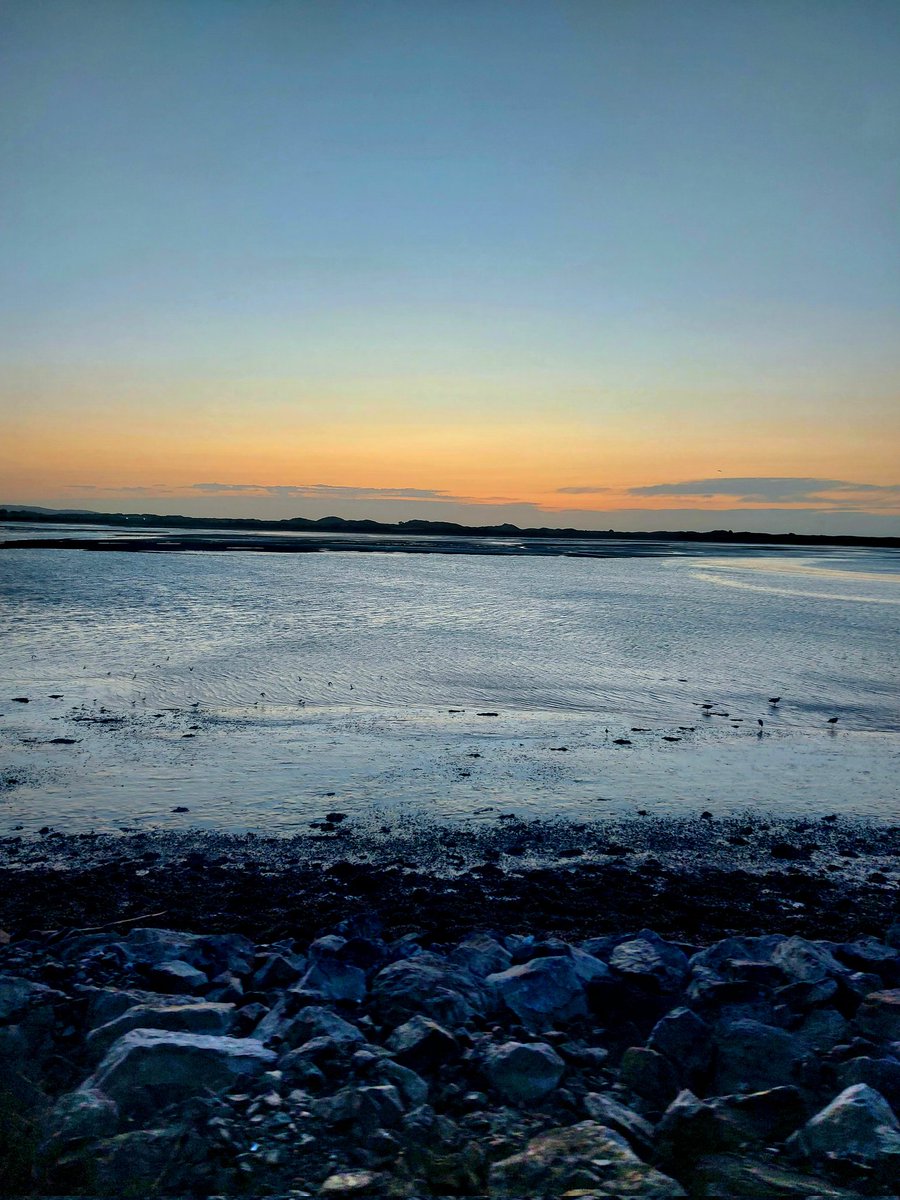 Morning, another early start again 😴 #TuesdayFeeling