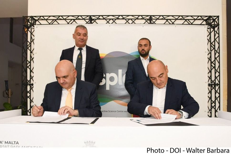 joetienneabela's tweet photo. Signed an agreement for more accessibility of science and technology for the elderly #2023 #esplora #malta https://t.co/qKBHRbUEXT