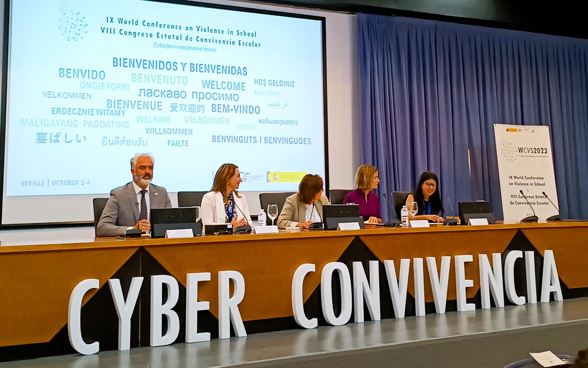 PantallasAmigas's tweet photo. Acto inaugural del VIII Congreso Estatal de Convivencia Escolar y el IX World Conference on Violence in School #WCVS2023.

👥 @mdg_monica (@educaciongob), @blancagastalver
 (@Ayto_Sevilla), #AlfonsoGarcia (@EducacionUs), #AnaLopez (@unisevilla) #JonathanCohen y @RosarioDelRey1 https://t.co/9aPedLZ1ep