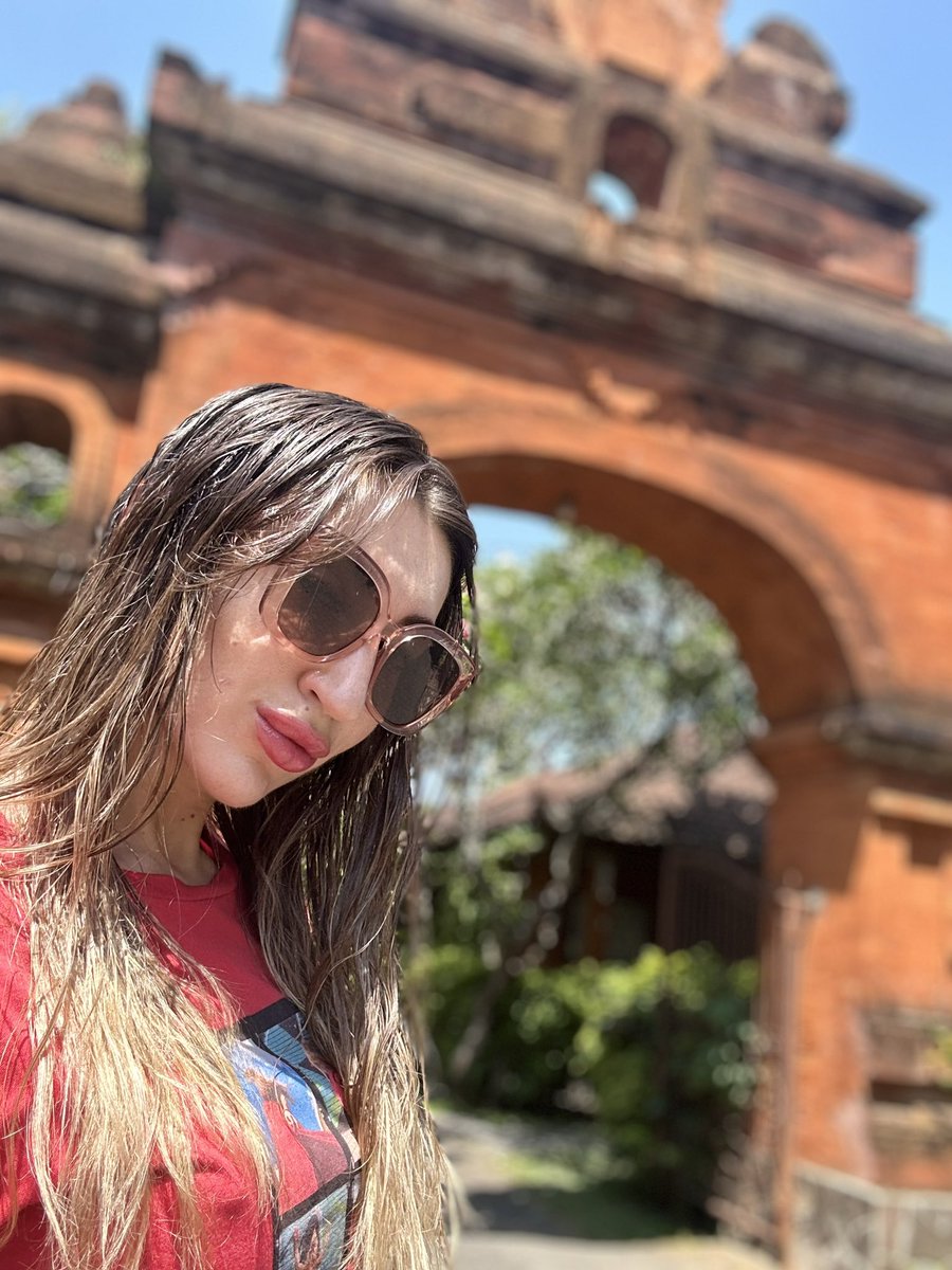 KateRebellious's tweet photo. Good afternoon from sunny Bali ☀️ happy, healthy, energised 💃🏻 #bali #indonesia #kuta #happy #ukrainochki #ukraniangirl #travel #trip #aroundtheworld #moments #instalike #baliindonesia #balidaily https://t.co/SUQAwi9Usd