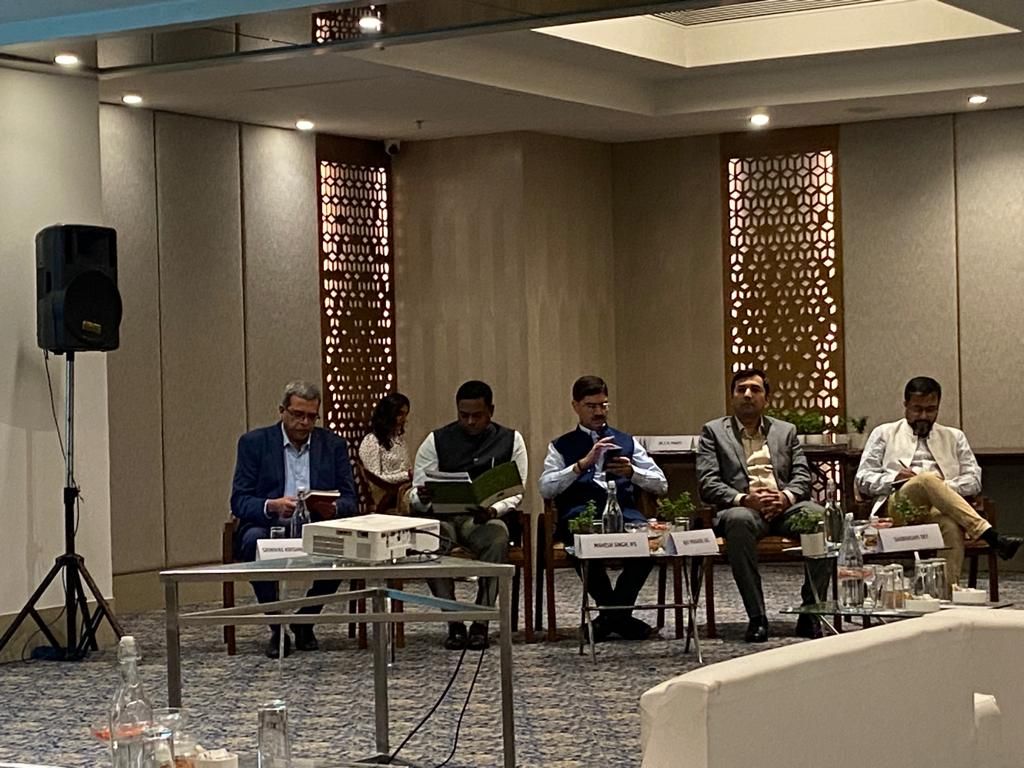 Vasudha_Fnd's tweet photo. Vasudha Foundation in collaboration with Gujarat Energy Development Agency and Gujarat Ecology Commission organized a workshop on 'Developing Decarbonizing Strategies in the Indian States' on 29 Sep'23 in Ahmedabad
https://t.co/JKCffPJy4Q https://t.co/Yz5jrO8wcw