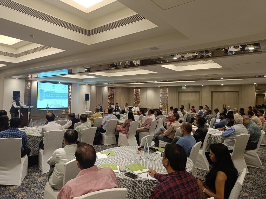 Vasudha_Fnd's tweet photo. Vasudha Foundation in collaboration with Gujarat Energy Development Agency and Gujarat Ecology Commission organized a workshop on 'Developing Decarbonizing Strategies in the Indian States' on 29 Sep'23 in Ahmedabad
https://t.co/JKCffPJy4Q https://t.co/Yz5jrO8wcw