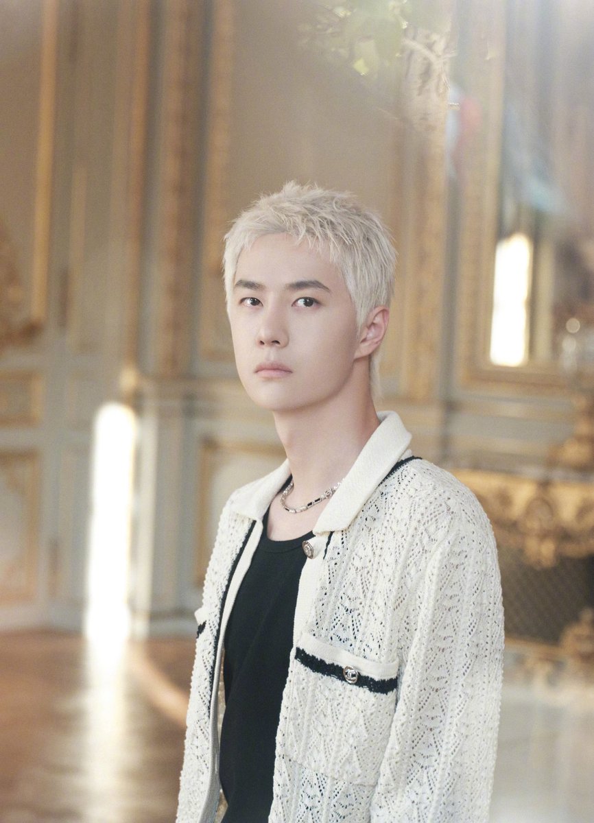 Pm_wangz's tweet photo. เหตุผลของการมีชีวิตอยู่😎💚🔥

CHANEL PRINCE WANG YIBO

#WangYibo_CHANELSS24 #CHANELSpringSummer #CHANELShow https://t.co/smOaBqSSUm