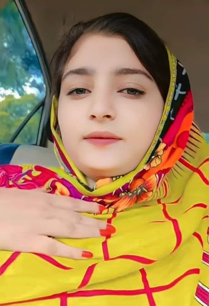 FarihaBad's tweet photo. زندگی را نده ماندن شرط است https://t.co/K7GkWhyKvF