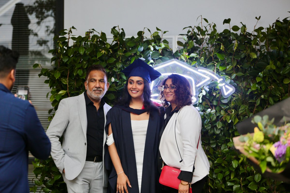 Deakin's tweet image. Congrats new Deakin Grads! You did it! 🥳✨

#DeakinGrad #ClassOf2023 #GraduationDay