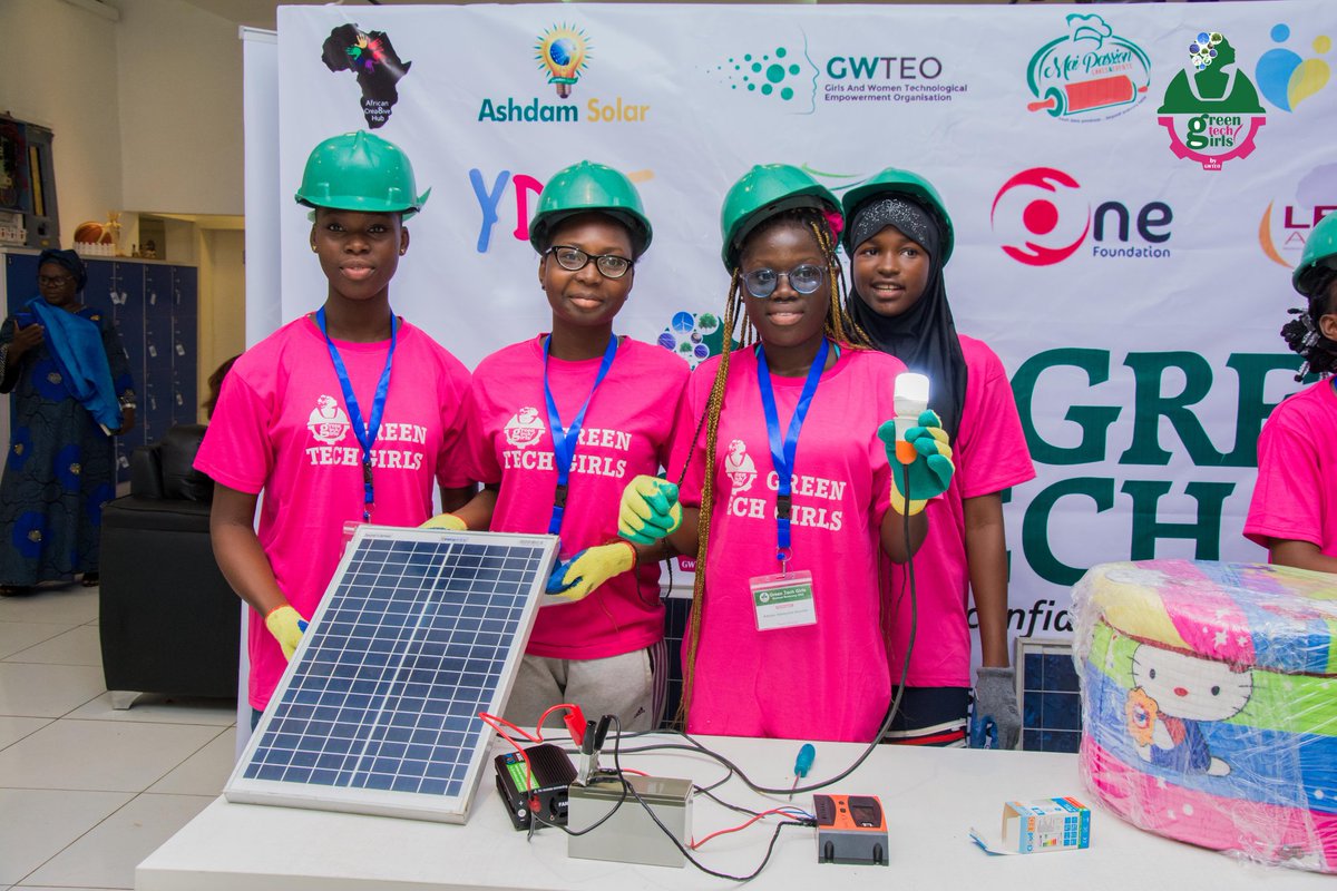 Throwback to our Green Tech Girls Summer Bootcamp 2022. It was an amazing experience for the girls. Green Tech Girls has always been a movement! Join us at the Green Tech Girls Summit as we empower girls to become leaders. @solar_queen01 🌎 #GirlChildDay