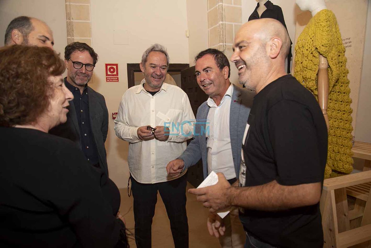 encastillalamancha (@enclmdiario) on Twitter photo #Fotos «Transversal», la exposición en Toledo del diseñador de moda Ulises Mérida @toledoayto <a href="/UlisesMerida/">Ulises Mérida</a> @consorciodetoledo <a href="/leytol/">Leyendas de Toledo</a>
encastillalamancha.es/fotogaleria/fo… #Fotos «Transversal», la exposición en Toledo del diseñador de moda Ulises Mérida @toledoayto <a href="/UlisesMerida/">Ulises Mérida</a> @consorciodetoledo <a href="/leytol/">Leyendas de Toledo</a>
encastillalamancha.es/fotogaleria/fo…