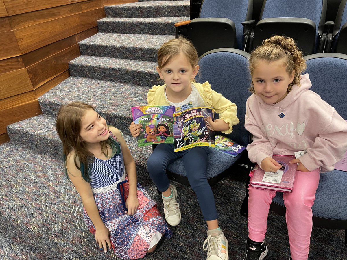 Thank you fifth graders for helping us to make our purchases at the book fair. You rock! #Happyhillendale.