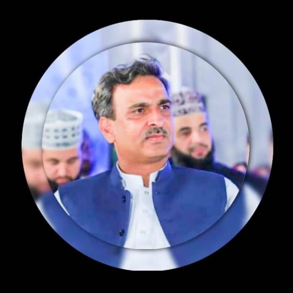 RehanMaqboolPak's tweet photo. محبت مجھے ان جوانوں سے ہے 
ستاروں پہ جو ڈالتے ہیں کمند #MSMempoweringStudents https://t.co/4sTKtWSnH3