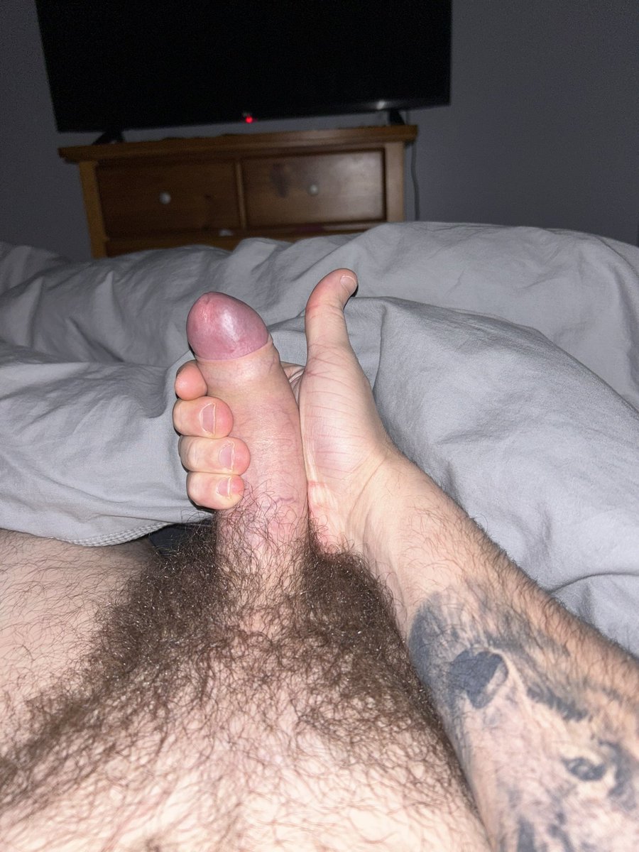 MasterLeepicxs's tweet photo. @gaymerboyjax @finallyfading7 Ok come over boy https://t.co/hyVTzrfiuZ
