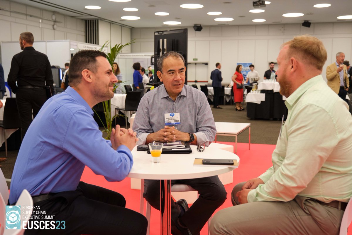 EP_EUSCES's tweet photo. Bringing minds together and cultivating meaningful connections! 

Take a look at some of our attendees making the most of networking opportunities at #EUSCES23. 🤝

#EUSCES #supplychainmanagement #supplychain #supplychainsolutions #supplychainexcellence #europe https://t.co/vMe61coYwb