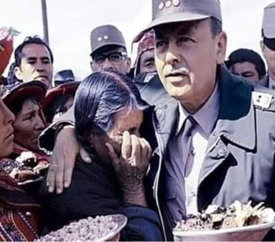 Día histórico y glorioso para 
el Perú un 3 de octubre 1968 
Gral Juan Velasco Alvarado 
pone fin a cientos de años de 
oprobio contra el pueblo.
#VelascoCorazónPuebloPerú