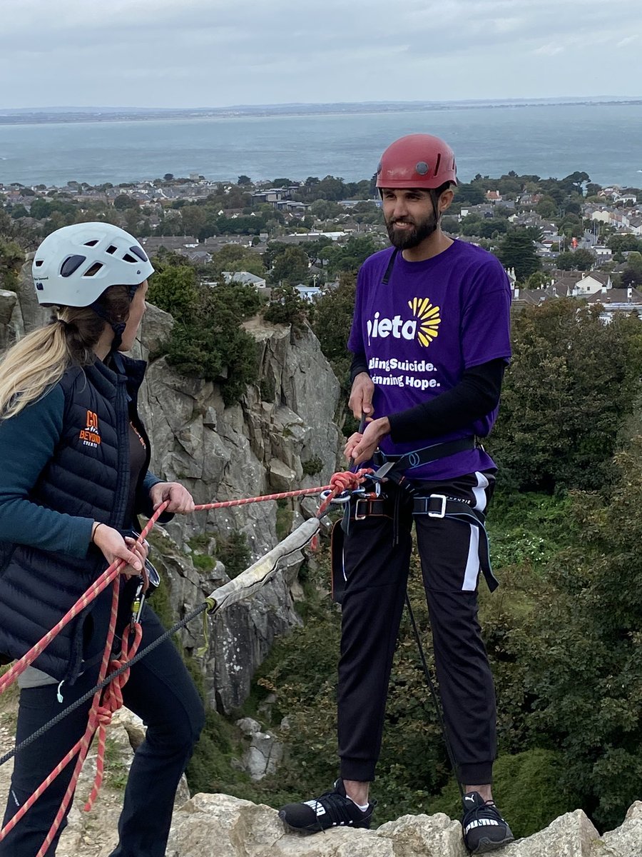 Community DLRCC tweet media